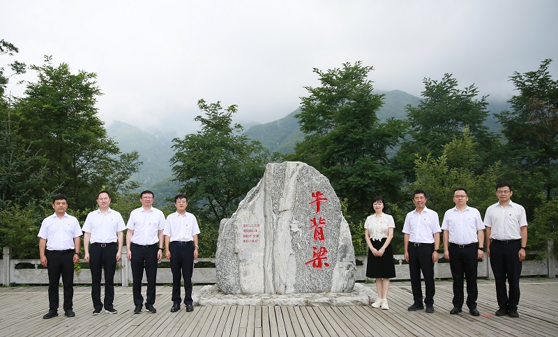 161692155958929393.jpg 4230f1ab4e0f8614d4a3135931079a1.jpg